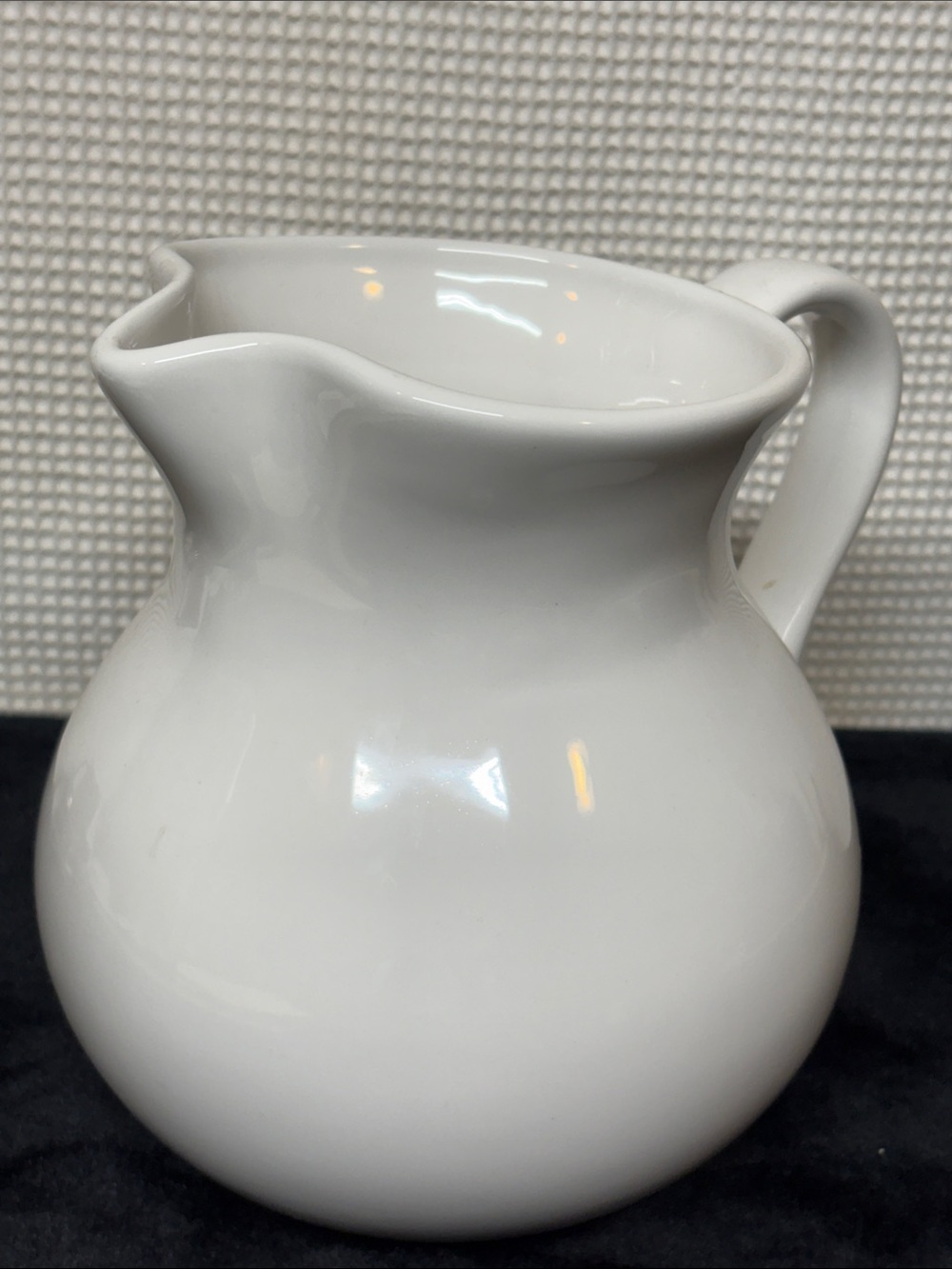 Beverage pitcher